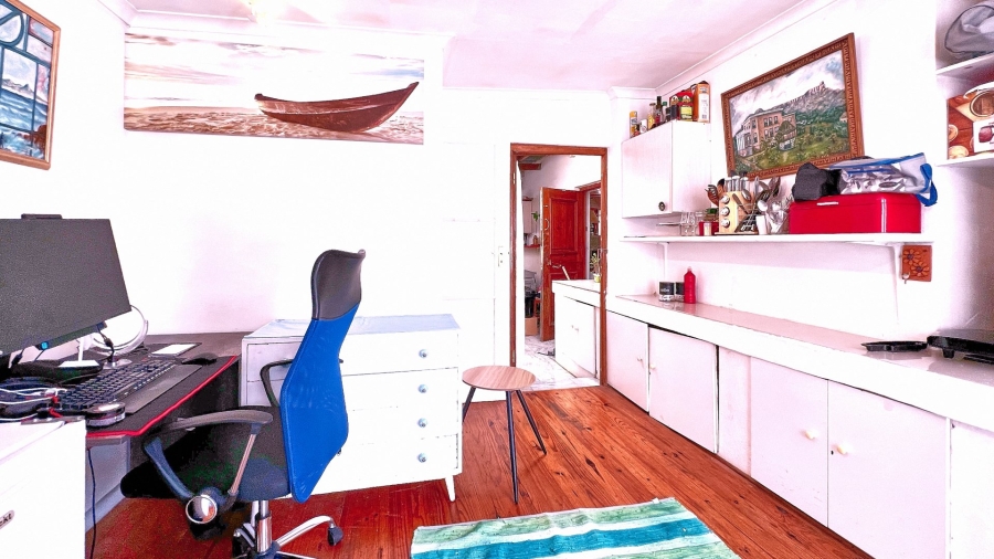 To Let 1 Bedroom Property for Rent in Green Point Western Cape